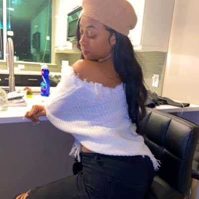 Tyler Lee {spelman alumna}
