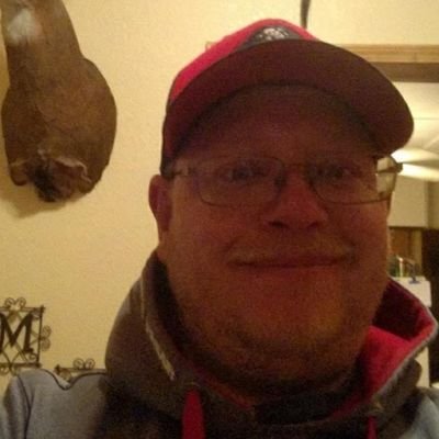 MiMoeJoe's profile picture. Lost in life, searching for the right path