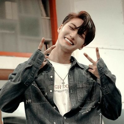 ทักทุกคนที่อย่ากจะทัก