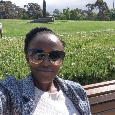 angelaaxis's profile picture. 