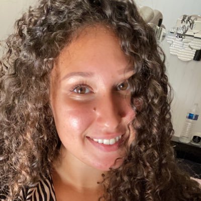 evaalaalaa's profile picture. 