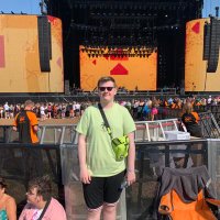 luke :) (@lukeg3402) 's Twitter Profile