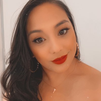 MarieCarbone's profile picture. Filipino-Italian Hybrid | Content & Social Media Marketer | Lame Pun Lover | ☕ 😸 🍰