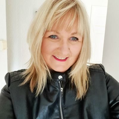Wife, Mum, Stepmum, Nana. Over worked, under paid NHS worker! Stoke City fan married to @HowardRedfern, a Man United fan!!