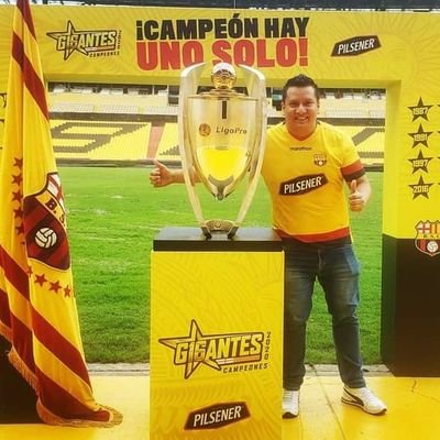 Ídolo como te explico cuanto te amo yo. Mi familia @Lagartos_BSC