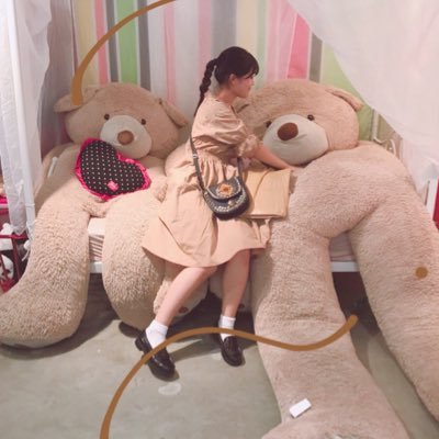 __erishi's profile picture. 