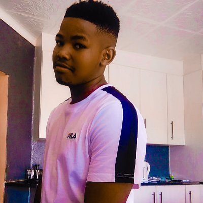 RammalaMaje's profile picture. The aim is to be successful not to look successful 🙏