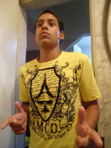 Sou αquele que você NUNCA serα,
    Posso nαõ ser perfeito,
Mαis sαõ os meus defeitos que fαzem eu ser único.
ㅤ
Sou legαl&chαto, sαkóle ?