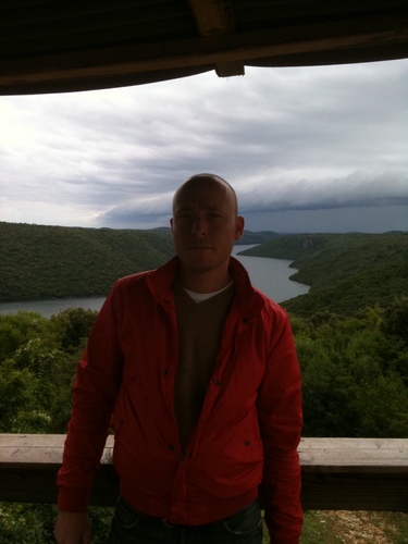 Arnold173's profile picture. 