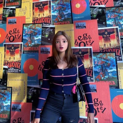 Rikarsa's profile picture. Tidak sulit buat saya bahagia, ajak saya jajan SD😂