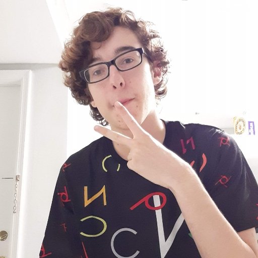 Tyler B. - VFX & 3D Motion, Graphic Designer