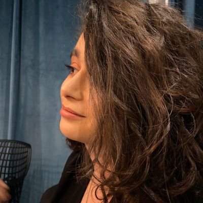 RaquelNicolas2's profile picture. Estamos, por lo menos, a dos desviaciones estándar de la almohada más cercana.