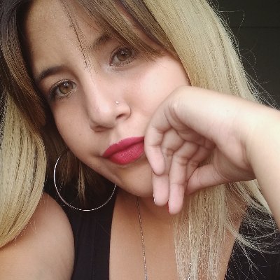LezcanooAnto's profile picture. Yo sólo siento cuando estás 💜