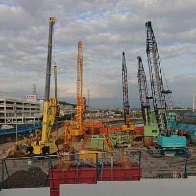 聖蹟桜ヶ丘の再開発を追っています
/高層ビル/近代建築/虫好き/ピューロ年パス民/浦和レッズ