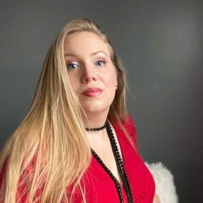 AmandaKunkel3's profile picture. Universe Liaison delivering women their Direct Path to 7-Figures.