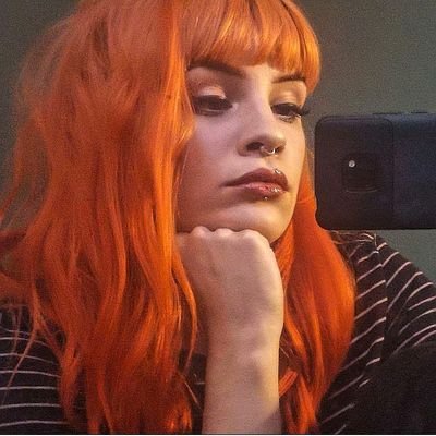 HannahKM_'s profile picture. messy.