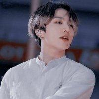 よる　밤 (@jk_minyu00) 's Twitter Profile Photo