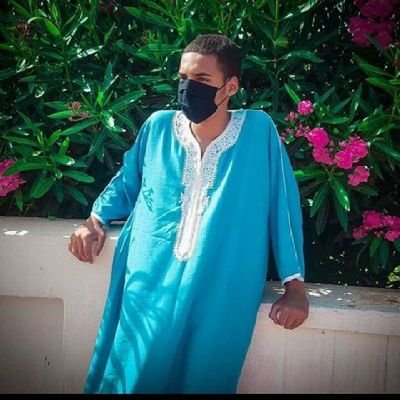 Zakaria74391578's profile picture. 📍 Oujda 🇲🇦‏
⠀♛ | Zakaria ➝🇲🇦‏
♥️ ‏في ناس كان عبالي انهم محل ثقة 
وطلعوا محل احذيه. ♯
⠀⠀⠀♛ | OFFICIAL ACCOUNT
• 𝑀𝐴𝑅𝑂𝐶 ↓🙈♥️
