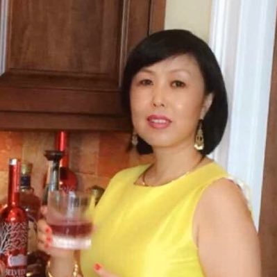 纳姐 QTown美国新闻中心首席主播,