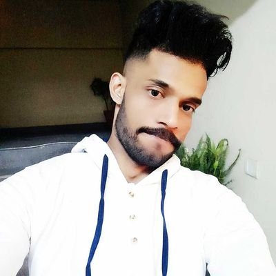 Techie, Indian, Twitter 🧵 ( See Moments)