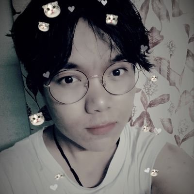 ChadorWangdi11's profile picture. have to more frens