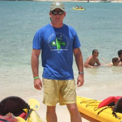 Science writer, health personal @orthopedic surgeon love to travel a lot #travelsafe
