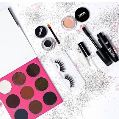 makeupshop123's profile picture. 