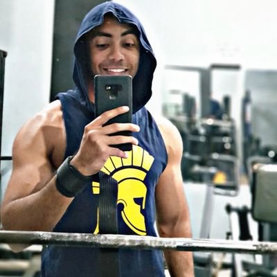 FOLLOWS U -- {** مَتخلقشِ يابنٌ عمىِ الِلى يحرَق دَمى....!! **}-Alexandria--:egy : ,Scorpio 🦂, gym💪, love cars :D,#real_madrid