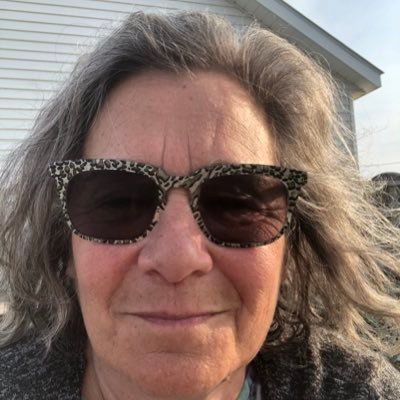 angerjojo's profile picture. Retired educator specializing in Learning Challenges, particularly dyslexia, Tutor, Mother of three millennials.