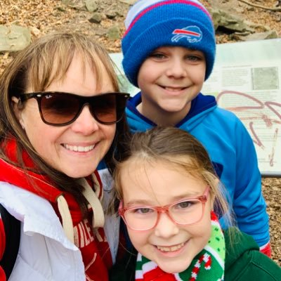 fipook's profile picture. mom of three busy kids. love to be outdoors, exploring math with my class, reading and love TV!!!!
