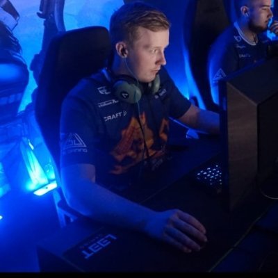 Retired apex pro
Discord: Kouhia#9152
https://t.co/UggxZuNiVN