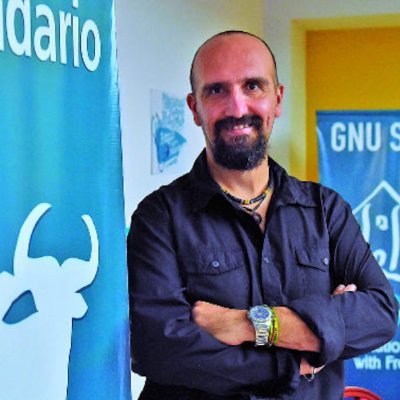 Médico. Científico Computacional. Genómica y Genética Médica. Autor de @gnuhealth.
Medicina Social y Liberación Animal. 

Mastodon: https://t.co/0oyMHuRoPU