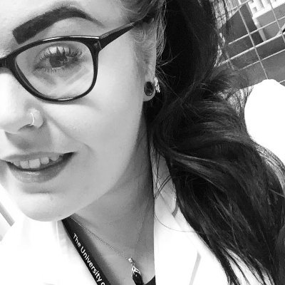 Mortuary Support Officer.
Sucker for a good Pathology museum 💀
Snake mum 🐍
She/her