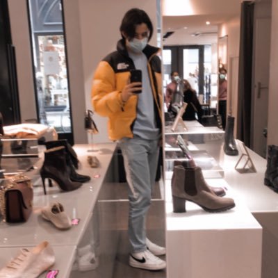 XdlrAlex's profile picture. 16 yo 
carré comme un kiri