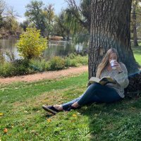 Lake 🌙 (@the_bookishbabe) 's Twitter Profile