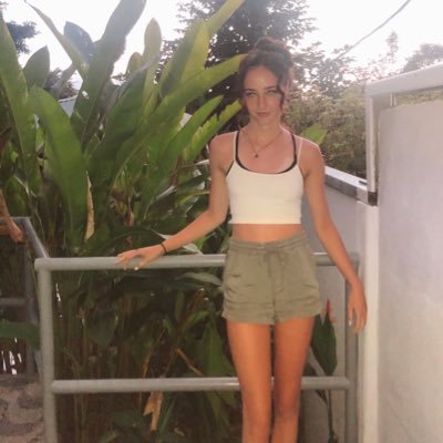 laurennsorge's profile picture. 