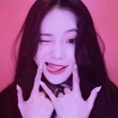 living life as a kpop Stan
STAN LOONA, STAN KPOP
Isa for All My Friends