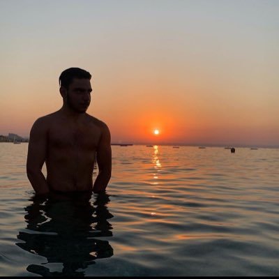 Yousif_Hasan04's profile picture. I love Games🖥and🏃Sport 🦅