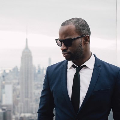 I'm a New York based Photographer specializing in Fashion | Portraits | Headshots eMail: raoulbrownphotography@gmail.com