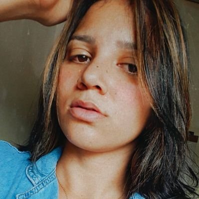 O dia em que você para de se preocupar com o que os outros pensam é o dia que você começa a viver.✌😚