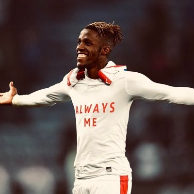 MrsPalacee's profile picture. crystal palace fc • 🌸 🌷🌺 🍉 🎀💗