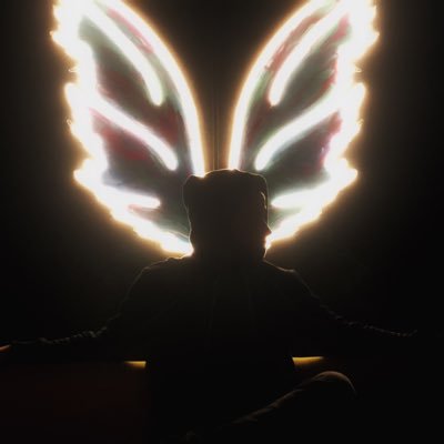 TaroMisaki1982's profile picture. "No hay Madrid de fútbol o de baloncesto, hay Real Madrid. Una camiseta blanca, un escudo redondito y muchas Copas de Europa." -Van Palomaain- #LiveForever