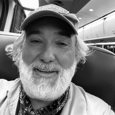 chrisgags13's profile picture. 💙🧡 #isles