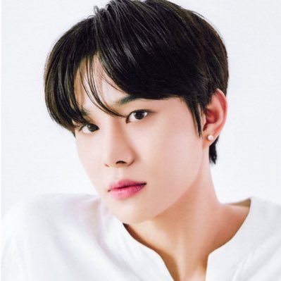 onlyforzungwoo's profile picture. 슈퍼스타 김정우 #정블리 #정우