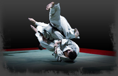 Whether you are looking to get into shape, learn to defend yourself, compete, or simply have a lot of fun, check out Masaru Jiu Jitsu! Call Now (312)296-3002