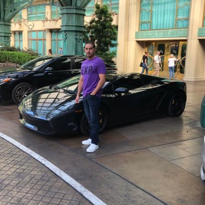 oscaregtz85's profile picture. 