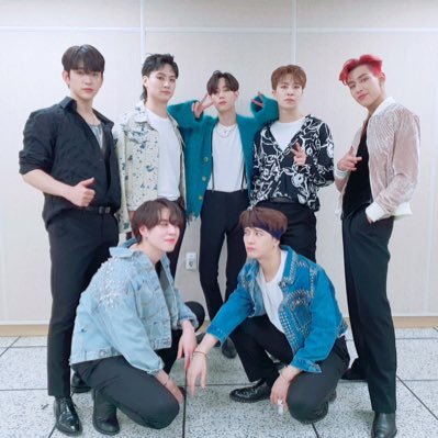 I’m just a girl who is trying to find a place in the world where somebody will accept me, flaws and all. STAN GOT7 💥 GOT7FOREVER