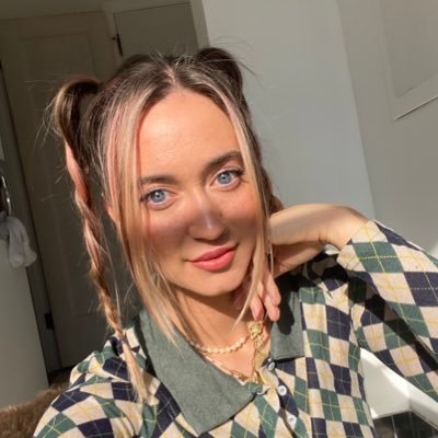 malonthemoon's profile picture. @malloryonthemoon