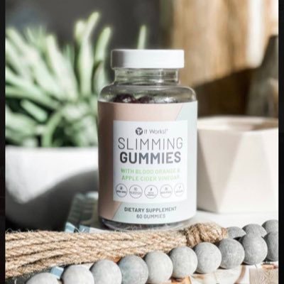 It Works! is a skin care and nutrition company, named for the excited reaction people have when trying our products - It Works!