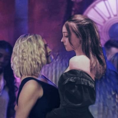 clexafanpage's profile picture. ♡Love is Love♡